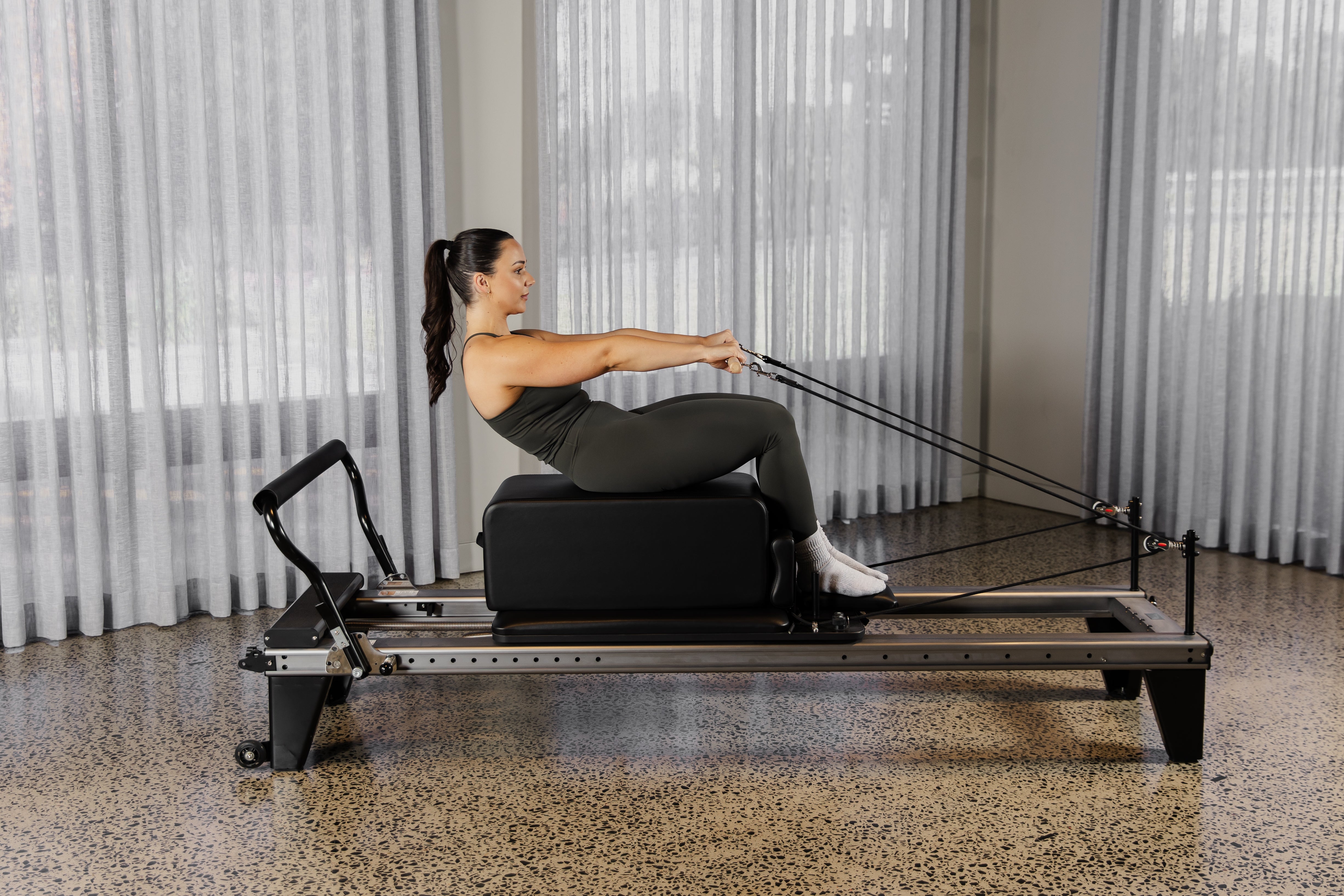 Trapeze Reformer Bar