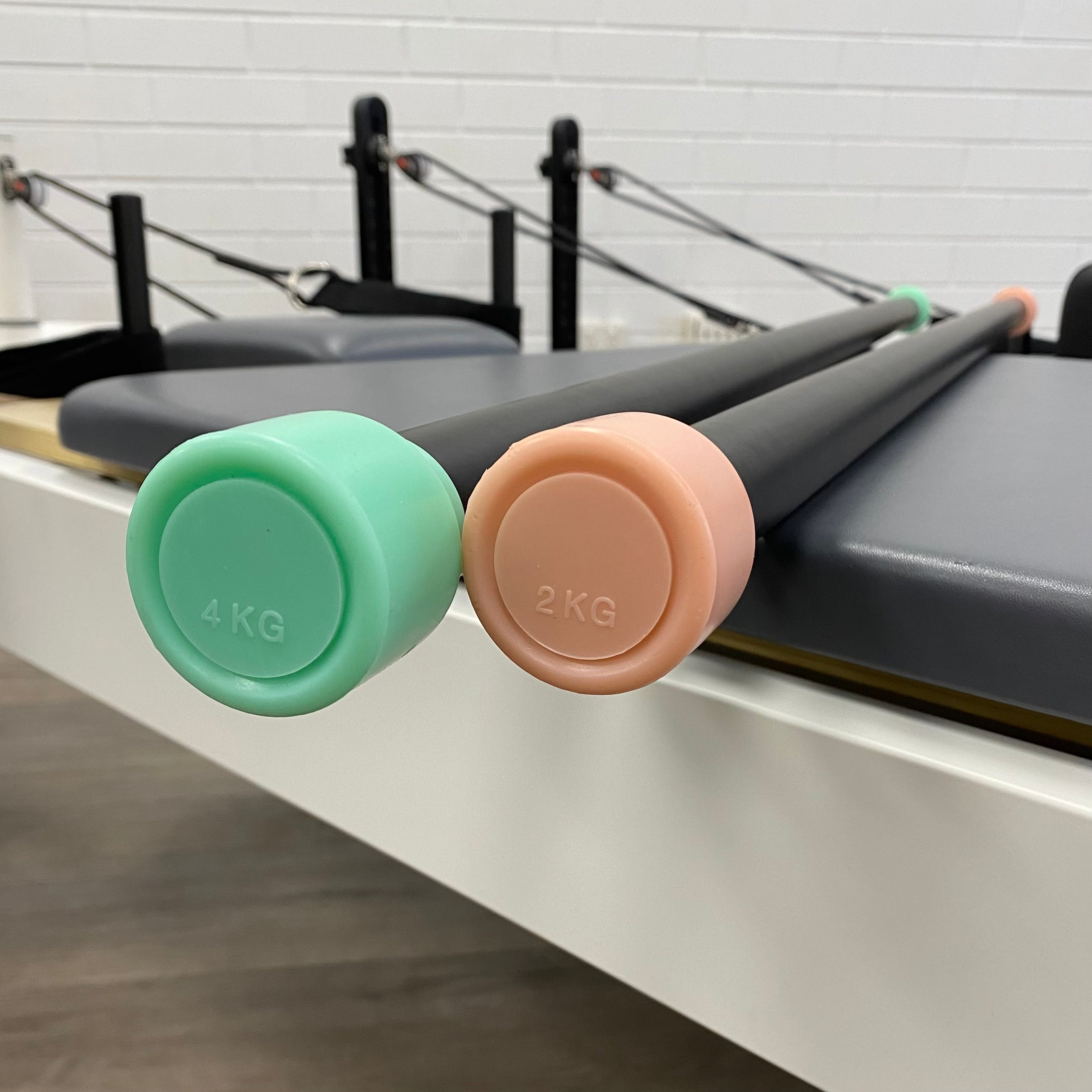 Weighted Bar 2kg Pink