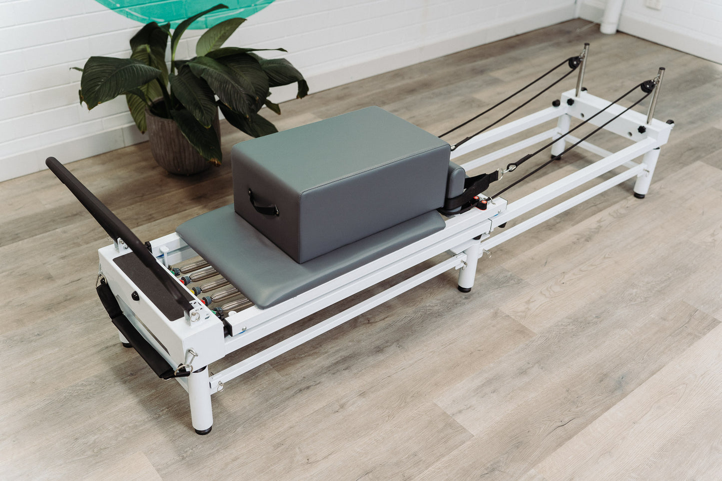 Home Reformer Stand - White