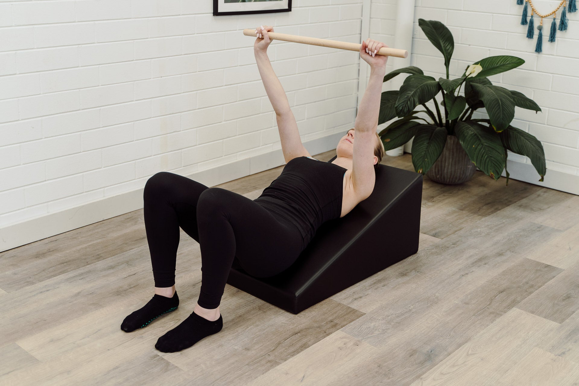 Roll Up Pole 8 units