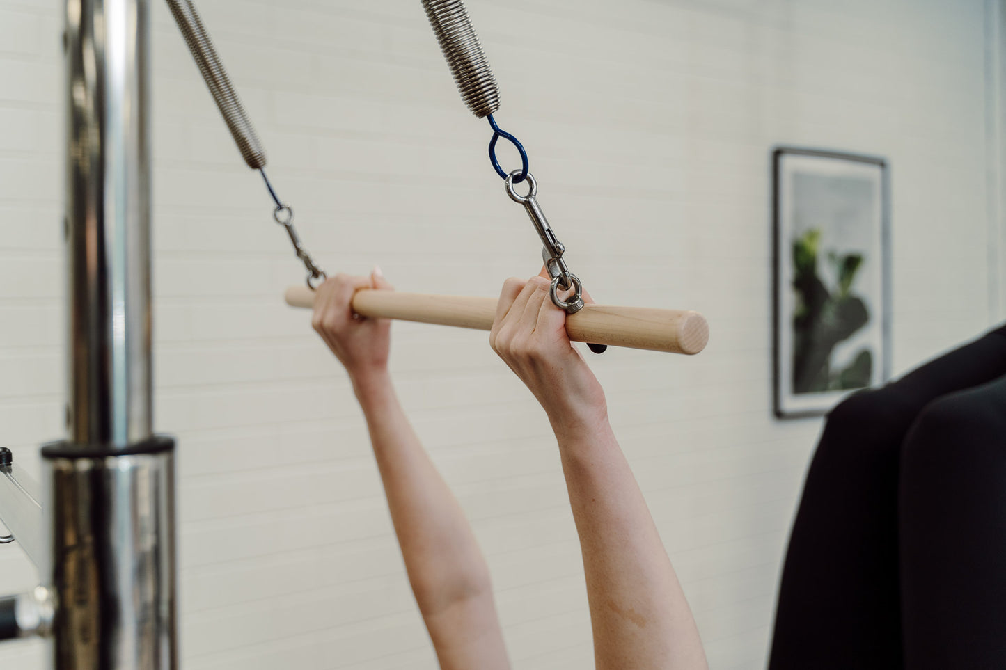 Trapeze/Reformer Bar